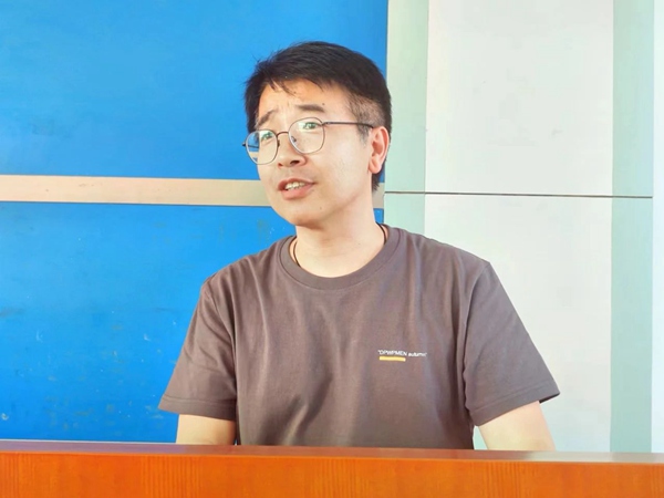 表彰先进促奋进，精研深析搏高考——邯郸市钢苑中学举行四调表彰活动