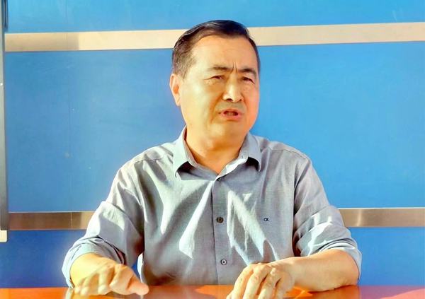 表彰先进促奋进，精研深析搏高考——邯郸市钢苑中学举行四调表彰活动