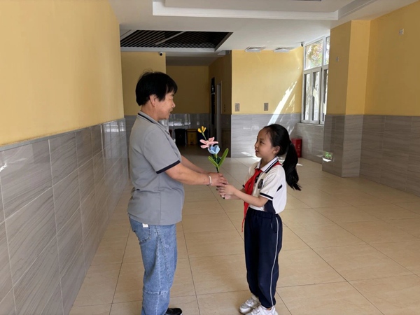 致敬最平凡的人——邯郸市丛台区荀子实验第三小学致敬最美劳动者活动
