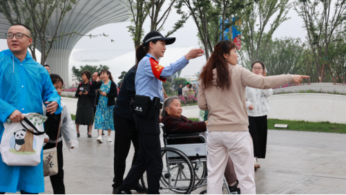 青春守护，美丽风景：世园会青年民警成合影热门