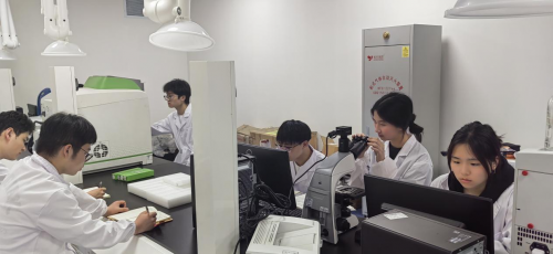 回馈母校，参与“产教融合，科教融汇”，共育创新型技术人才