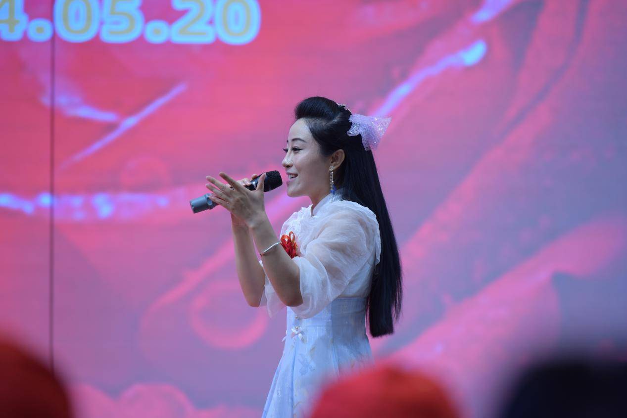 《婚礼中国》走进重庆大爱传递暨“时光重庆”周年庆活动圆满结束