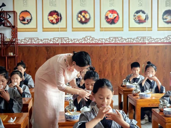 邯郸市丛台区春光小学“国际茶日”活动