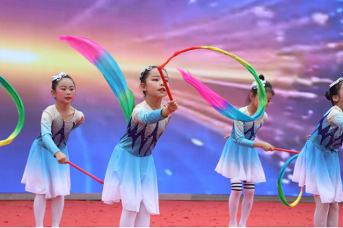 红领巾爱祖国——彭派少年向未来
