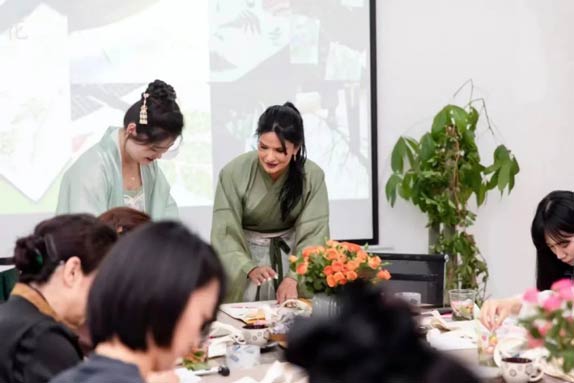 原来纯正的幼儿园英文浸入式课程是这样的 ——北京妙百睿幼儿园