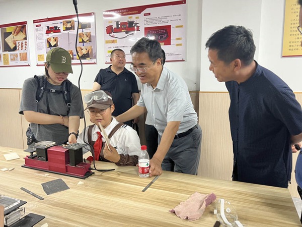 观摩交流促奋进 分享互鉴共提升—秦皇岛北戴河新区参观团赴邯郸市丛台区展览路小学参观交流