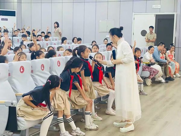 古琴艺术进校园，传统文化润心田——邯郸市丛台区第二实验小学端午节主题活动
