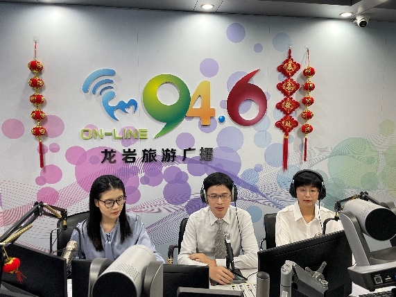 华厦眼科:聚焦“一老一小”,全力打造6月“华厦爱眼月”