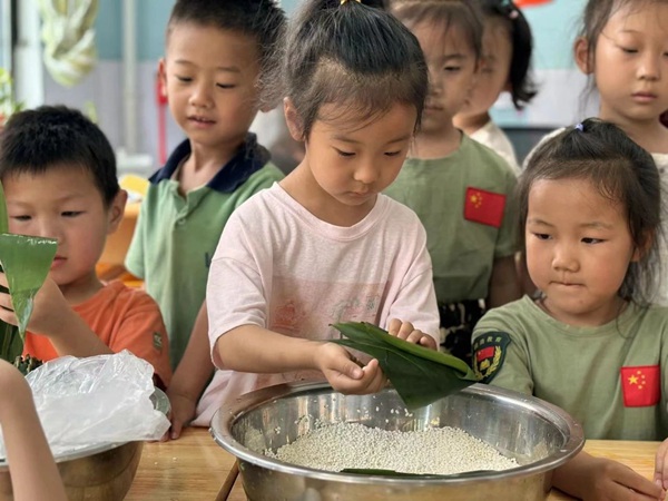 乐乐不如“粽”乐乐——邯郸市复兴区第三幼儿园开展端午节主题活动