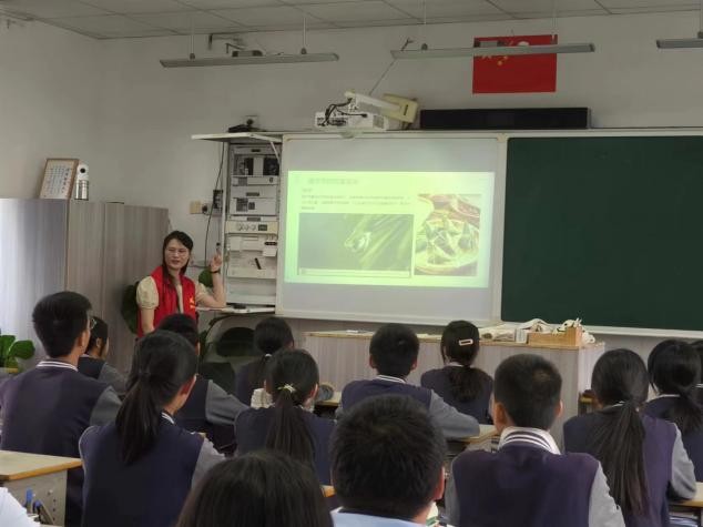 桐庐莪山畲族黄金粽:杭商院会计学院学子开展端午文化传承之旅