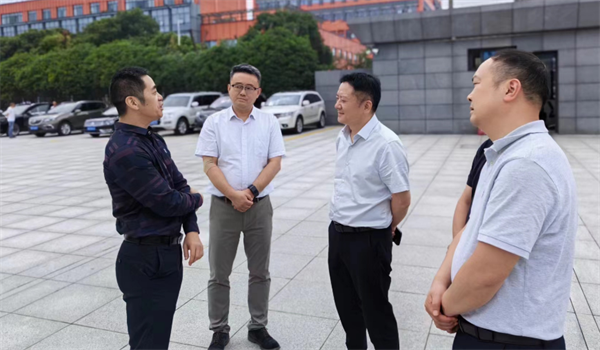 成都市工商联主席俞建带队赴百利药业走访调研