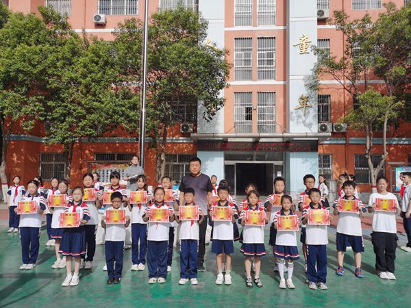 预防溺水 从我做起——邯郸市邯山区将相和小学开展防溺水手抄报评比活动
