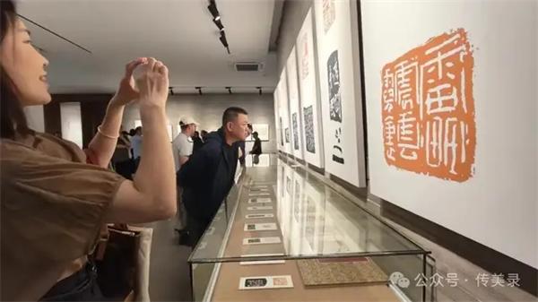 敏思好学 默契灵识——观“笔开象外”王晖书画印作品展