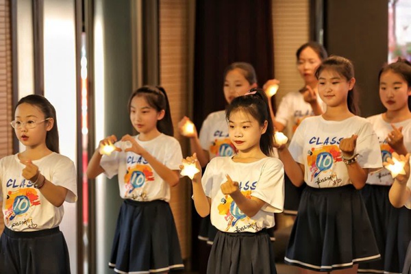 少年乘风起 未来皆可期——邯郸市丛台区实验小学举行2024届毕业典礼