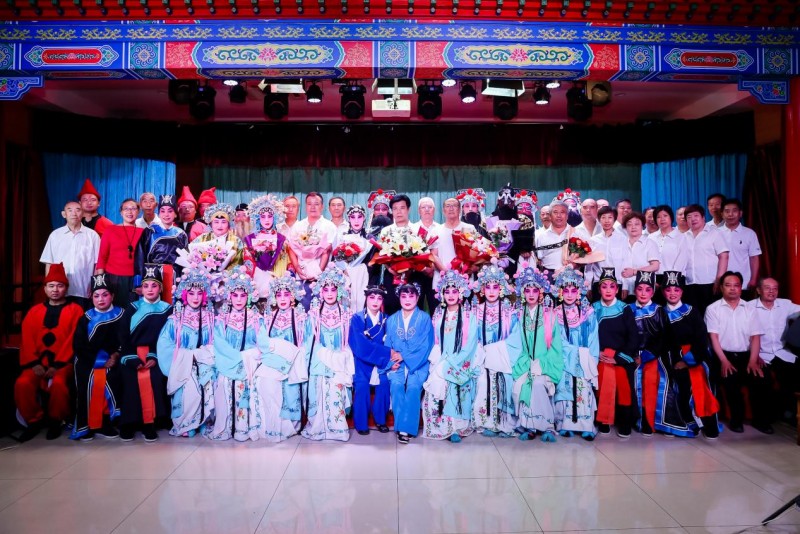 传承文化，重燃经典——评剧《秦香莲》在三间房村璀璨上演