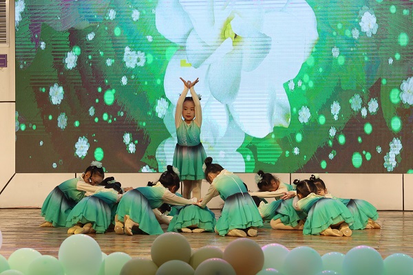彭州市实验幼儿园举行大班毕业系列活动