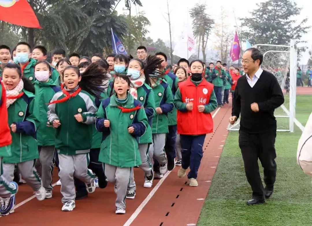实外五龙山高考奇迹：从平凡到卓越，最高 636 分