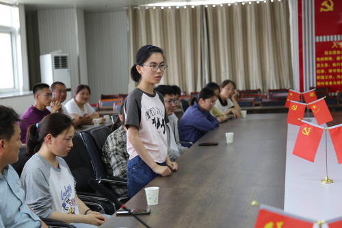蒙城县三义路中学召开优秀学生座谈会 助力学生梦想启航