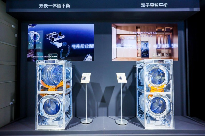 一体嵌入缝隙有多小?卡萨帝双子洗衣机:5mm极限嵌装