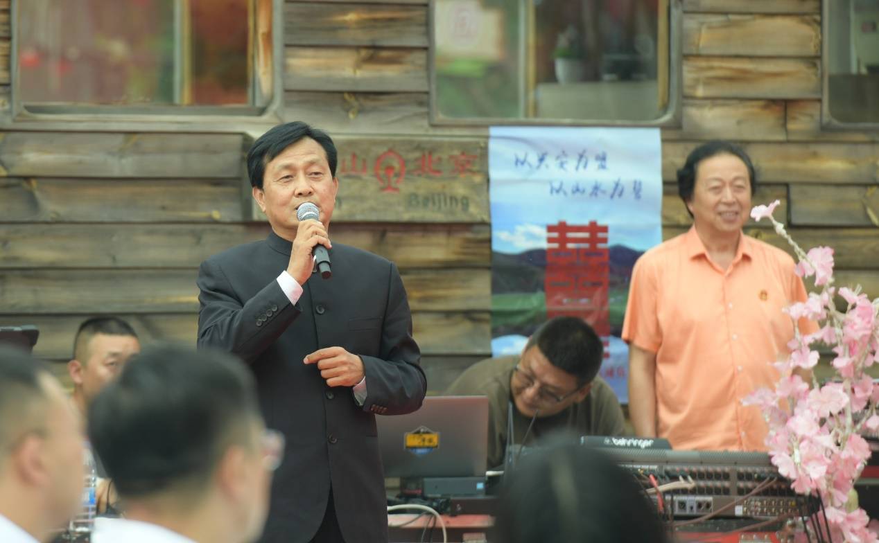婚礼大绣球·抛出正能量——婚礼中国大爱传递圆满落幕