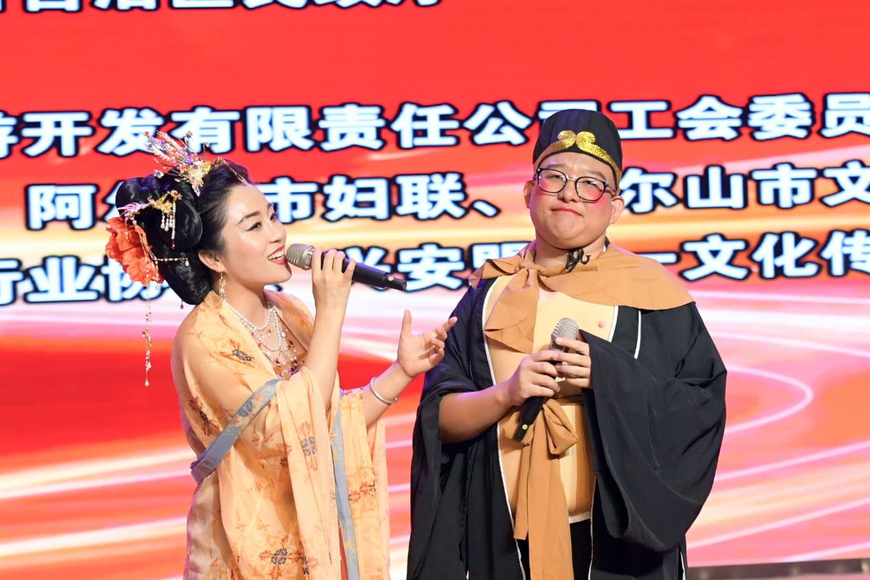 婚礼大绣球·抛出正能量——婚礼中国大爱传递圆满落幕