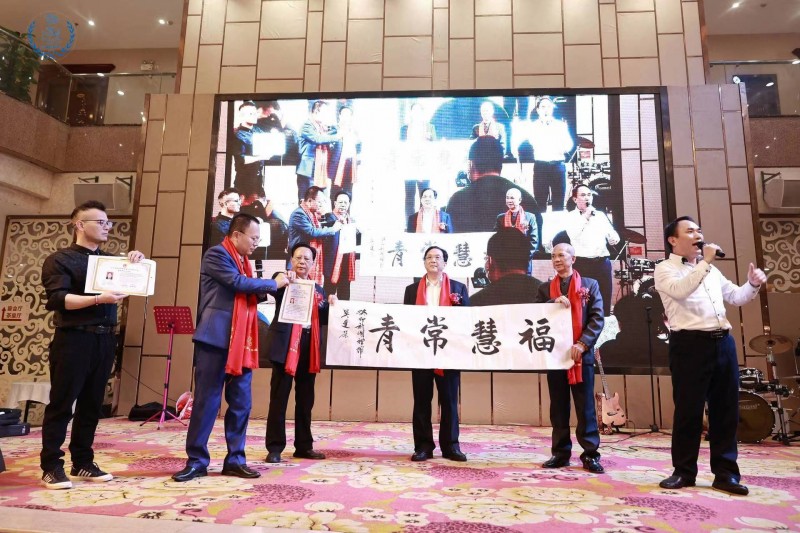 张明芳：聚沙成塔，公益事业需要每个人的力量
