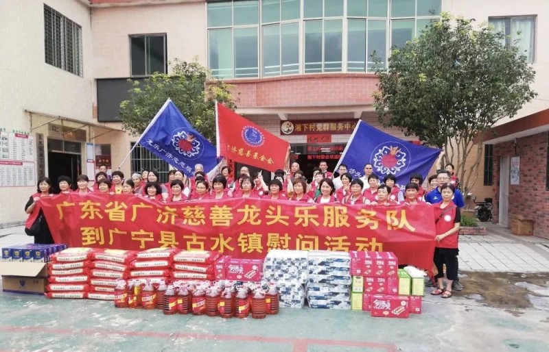 张明芳：聚沙成塔，公益事业需要每个人的力量