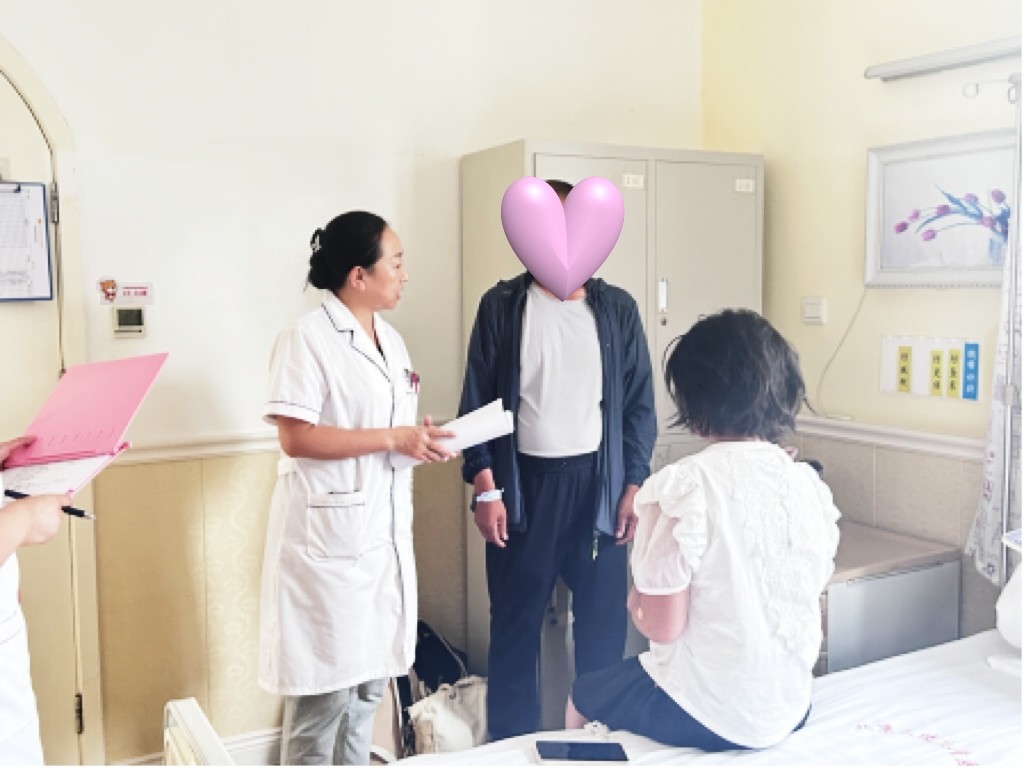 11岁女孩陷入情绪障碍,情绪奔溃自伤,陈青主任与徐静主任携手为患儿制定个性化治疗方案!