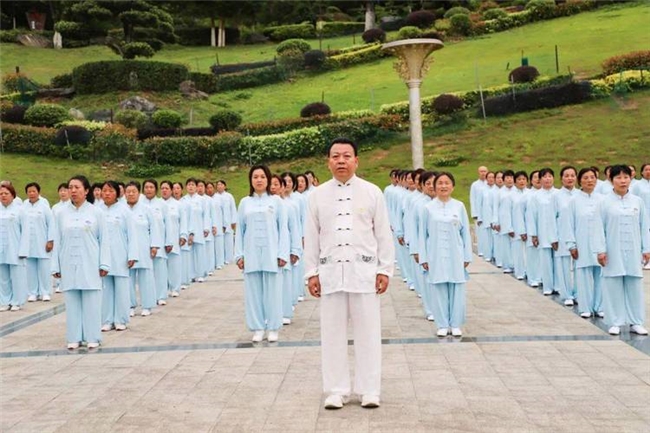 品质康养，乾翔健康集团致力于构建完善服务体系，满足老人个性化需求
