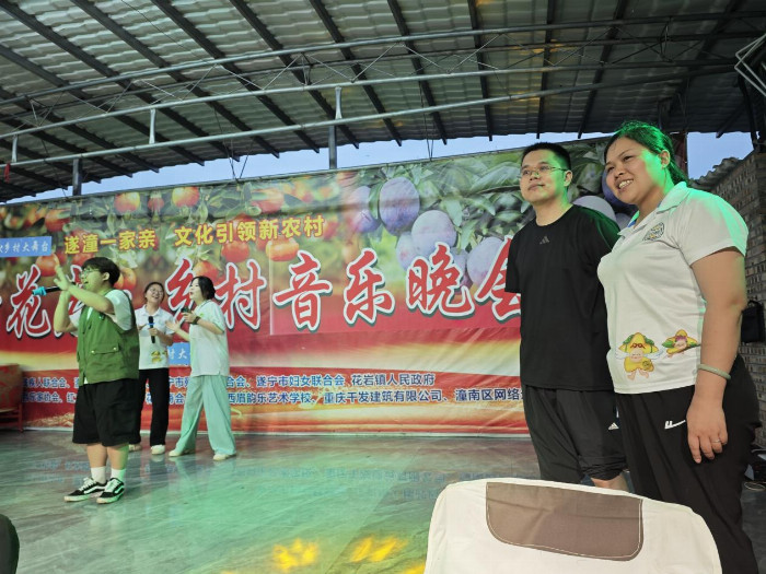 青春赋能电商潮，学子助农绘锦章