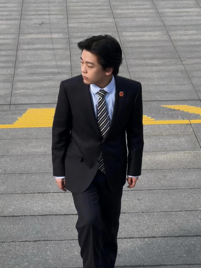 杨舜舟：从潮流博主到创业先锋的华丽转身