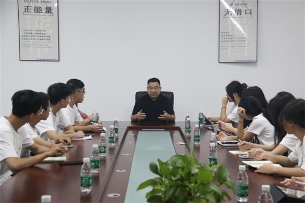 江财学子三下乡：访玉山电商产业 研当地蓬勃发展