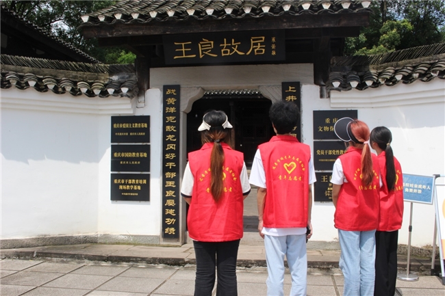 深植红******怀 再访英雄故地——“红浪”党史学习教育团三下乡纪实 