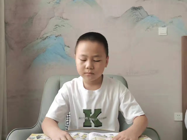 缤纷一夏 “语”你共享——邯郸市丛台区第二实验小学暑假语文“读写诵”系列活动（三）