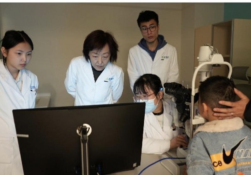 广州普瑞眼科青光眼科主任费文雷教授以患者为中心