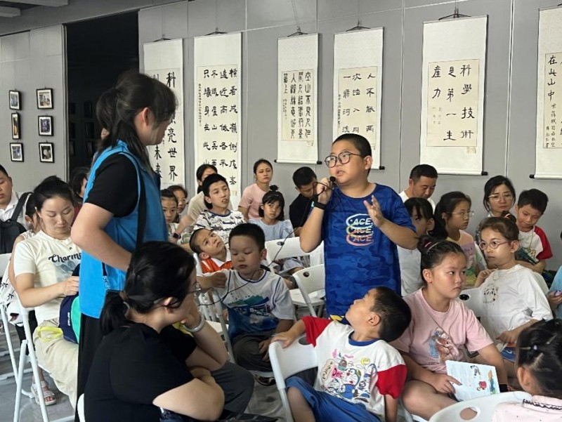 聚高校力量，传科技精神  ——湖北大学“科技之风 与时偕行”科技志愿服务队  赴武汉科学技术馆展开志愿宣讲活动