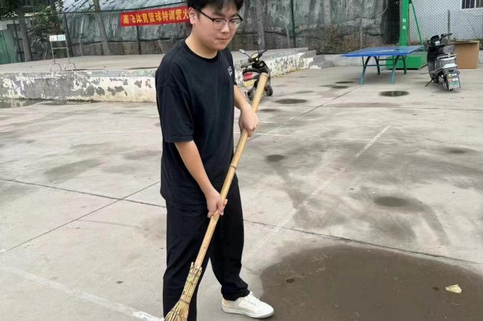 环保节能 守护绿 水青山——环保活动圆满结束， 居民热情参与共建绿色家园