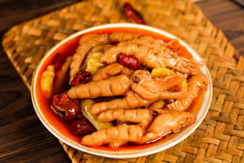 “麻爪爪”凤爪制作技艺入选非物质文化遗产｜匠心传承，实至名归