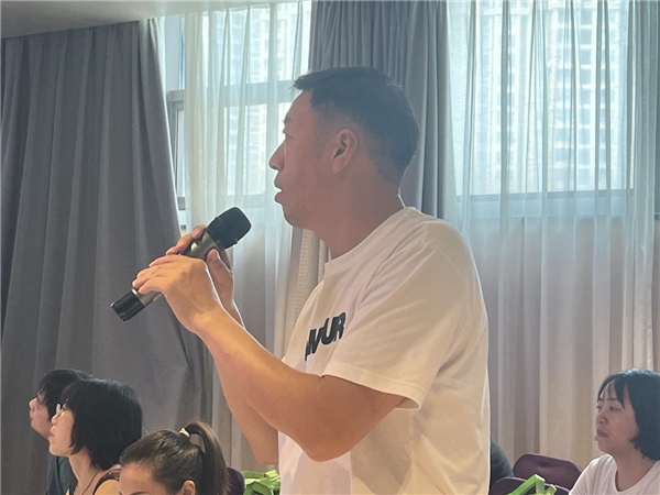 成都市龙泉驿区:深化工伤预防 为企业保驾护航
