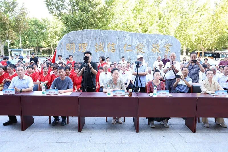 河北邯郸：全市首届“明仁医院杯”中老年合唱比赛盛大启幕