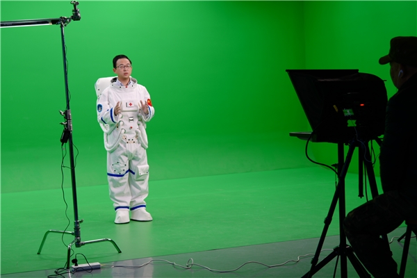 “神奇动动哥”遇上“宇宙运动会”，华山运动医学助力健康科普宣传