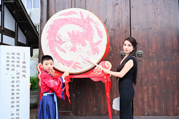 西航港街道：清廉家风吹入开学季