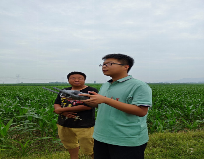 渭南师范学院“天空之眼赋能 创飞振 兴乡村”实践团