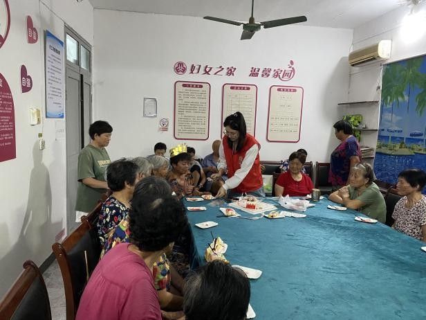 “温情相伴，乐享银龄”老年生日会活动—洛舍村居家养老服务照料中心
