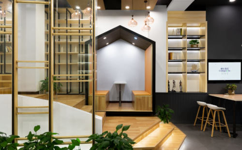 法式现代派设计的康铂酒店，为您带来独具匠心的舒适体验