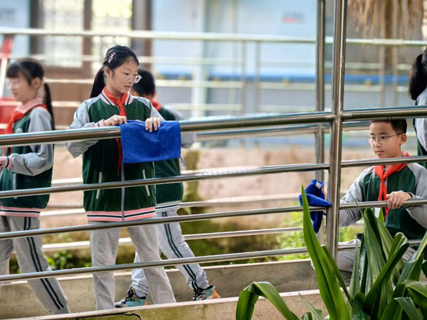 九九重阳节，浓浓敬老情 ——中共成都市双流区胜利小学党支部开展2024年重阳节关爱慰问活动
