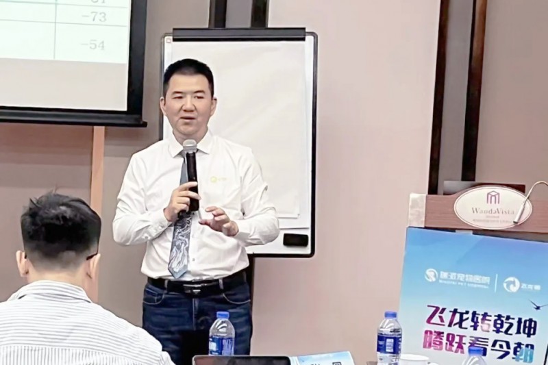 瑞派宠物医生 | 培育眼科先锋，守护萌宠“视”界