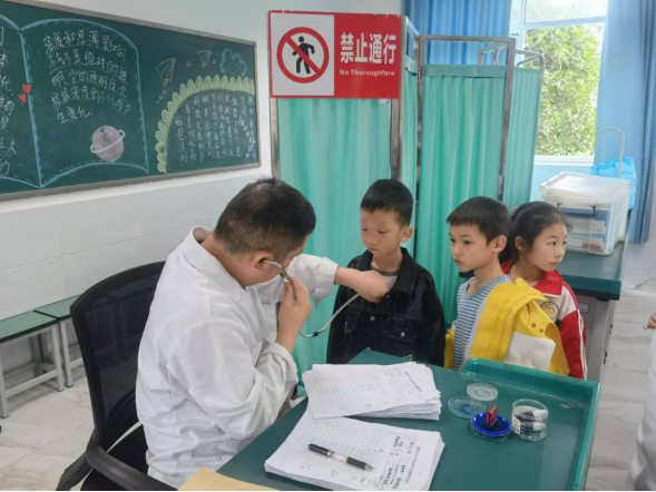 体检护航，健康成长