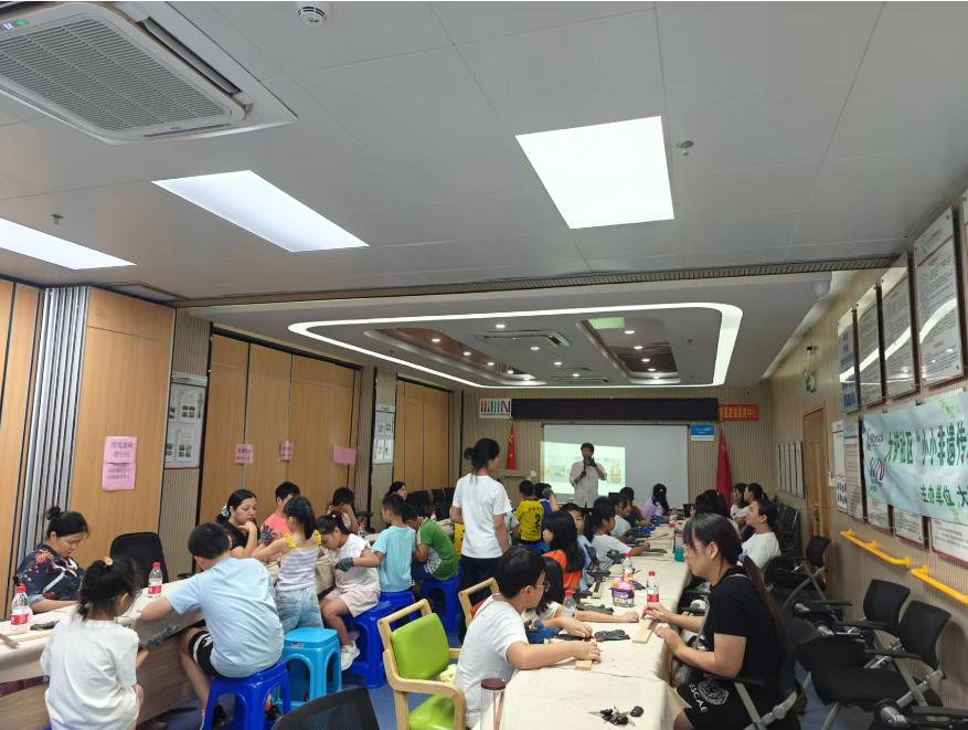 大铲社区“小小非遗传承人”亲子共学系列活动