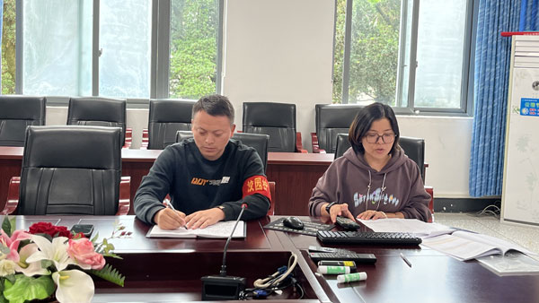 崇州市‌廖家中学校开展心理健康教育培训会
